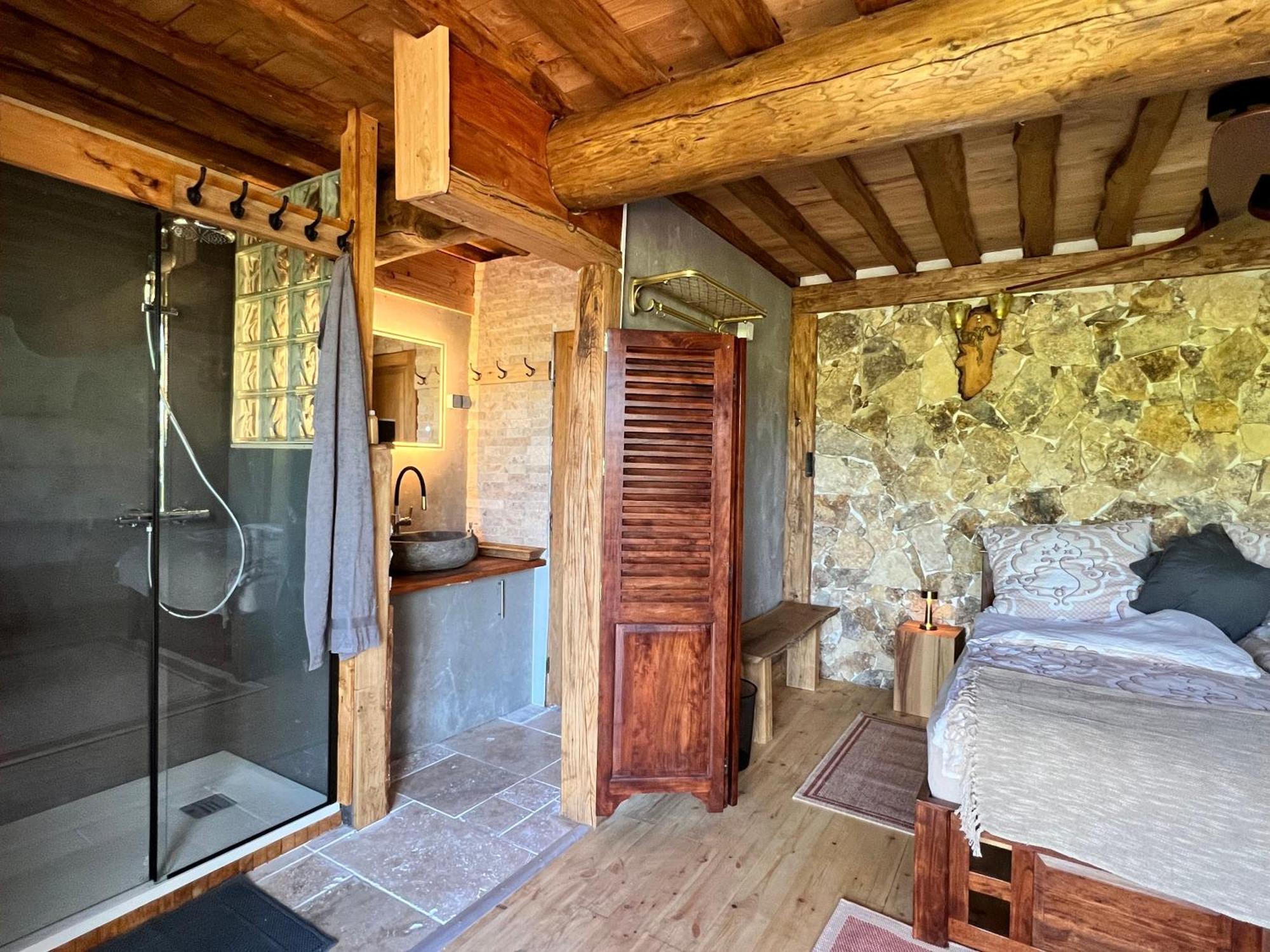 Les Magnels Bed & Breakfast Валерог Екстериор снимка